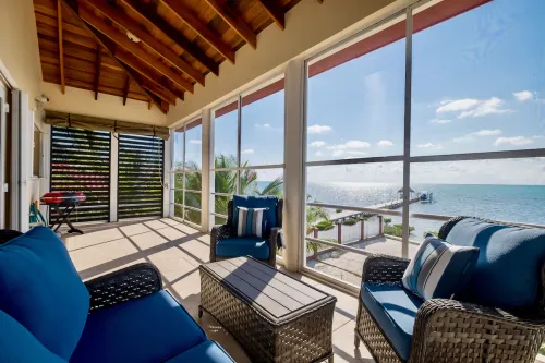 La Perla Azul Beach House