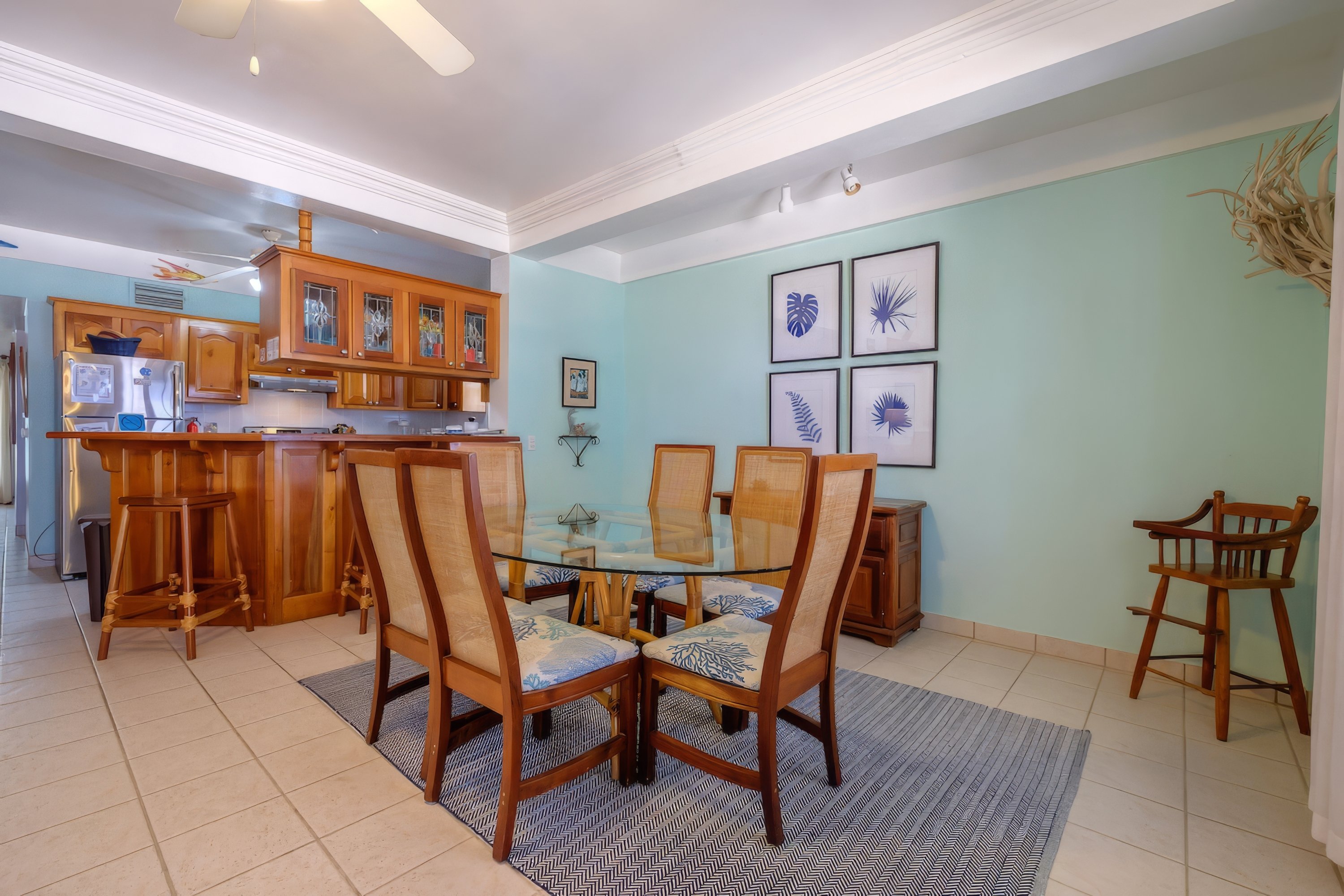 Family Condo with Pool Access and Three Bedrooms